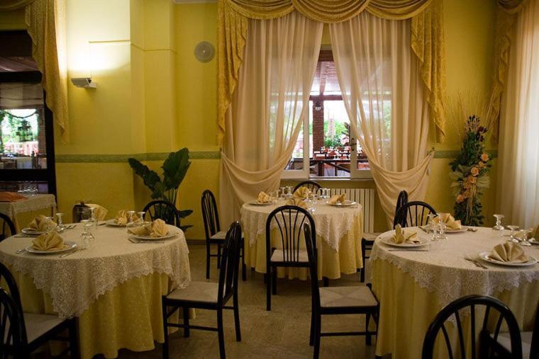 Hotel Ristorante Solari برياتيكو المظهر الخارجي الصورة